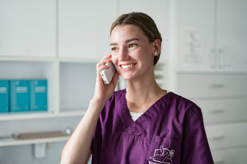 11-TFA am Telefon